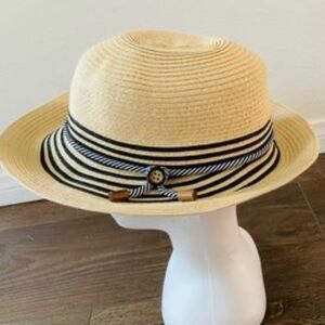 John Callanan Packable Hat permanent vacation 100% Toyo Natural Straw One Size